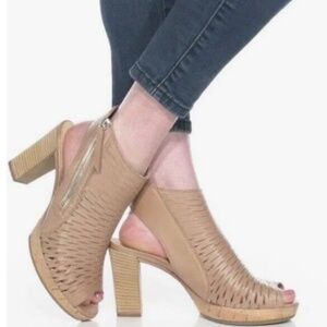 Paul Green Costa Lasercut Zip Back Open-Toe Sandals, Tan |‎ Sz 7.5 (US 10)